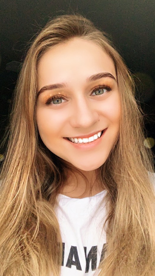 Facetune_30-11-2018-22-11-13
